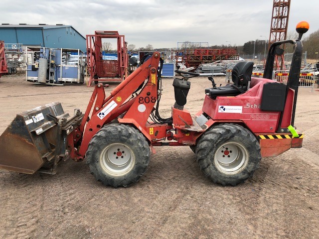 Kompaktlastare Schäffer 2033