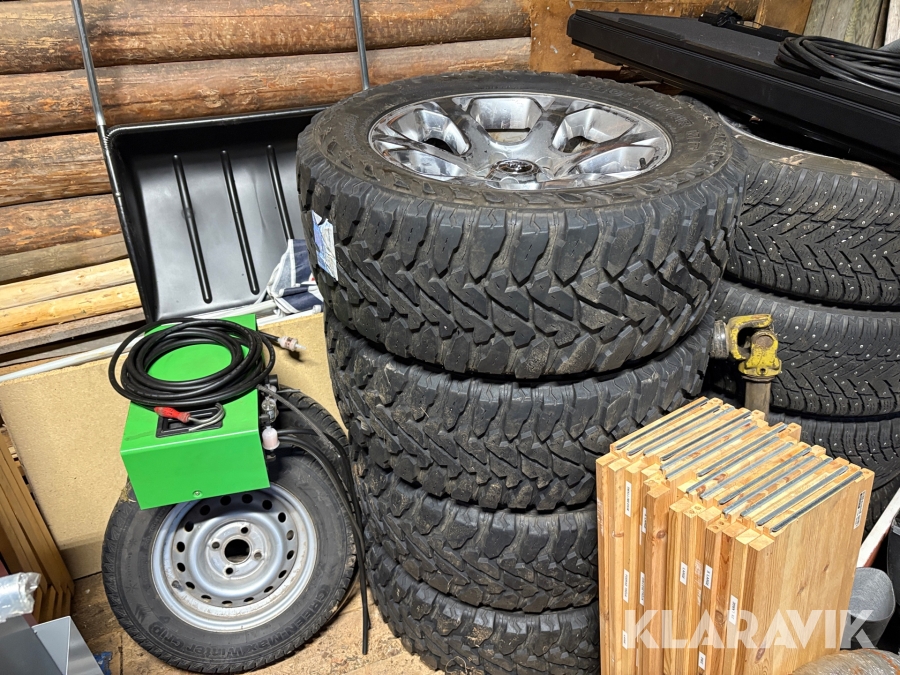 Terrängdäck 33x12.5R20 Yokohama Geolandar M/T på fälg Mudders 4st