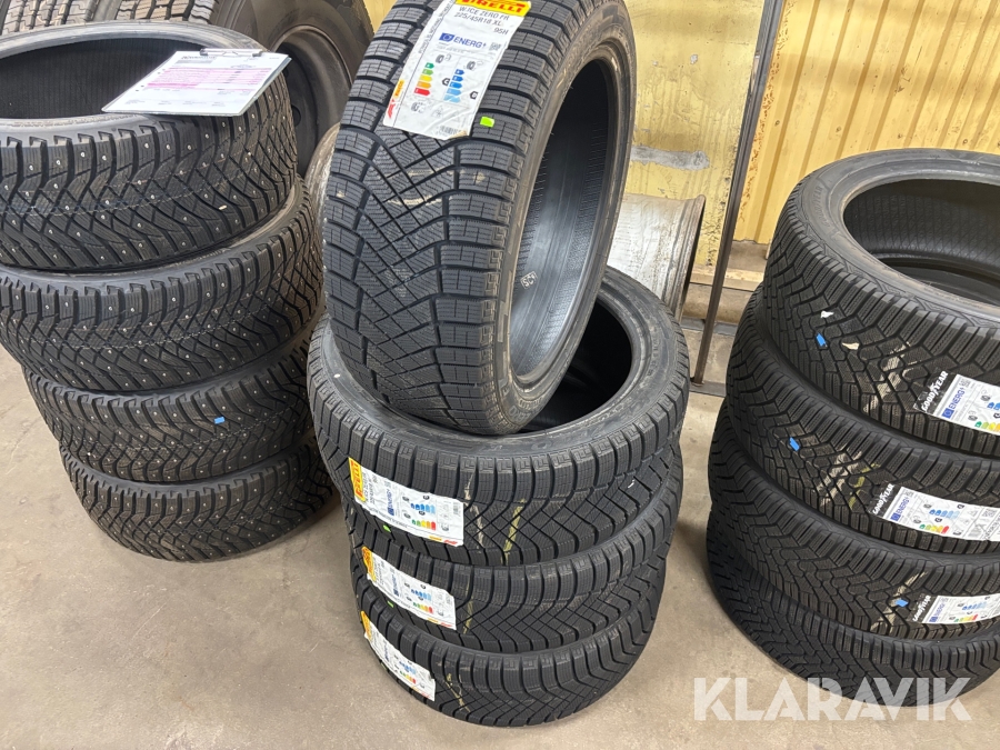 Vinterdäck Pirelli Winter Ice zero FR 225/45 r18 4st