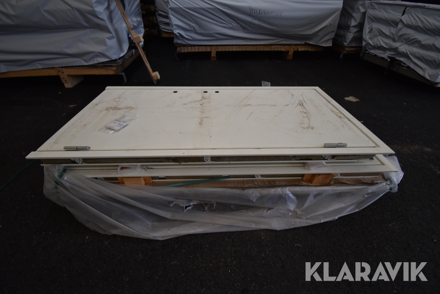 Ståldörrar 2 styck Dalock Höger och vänster