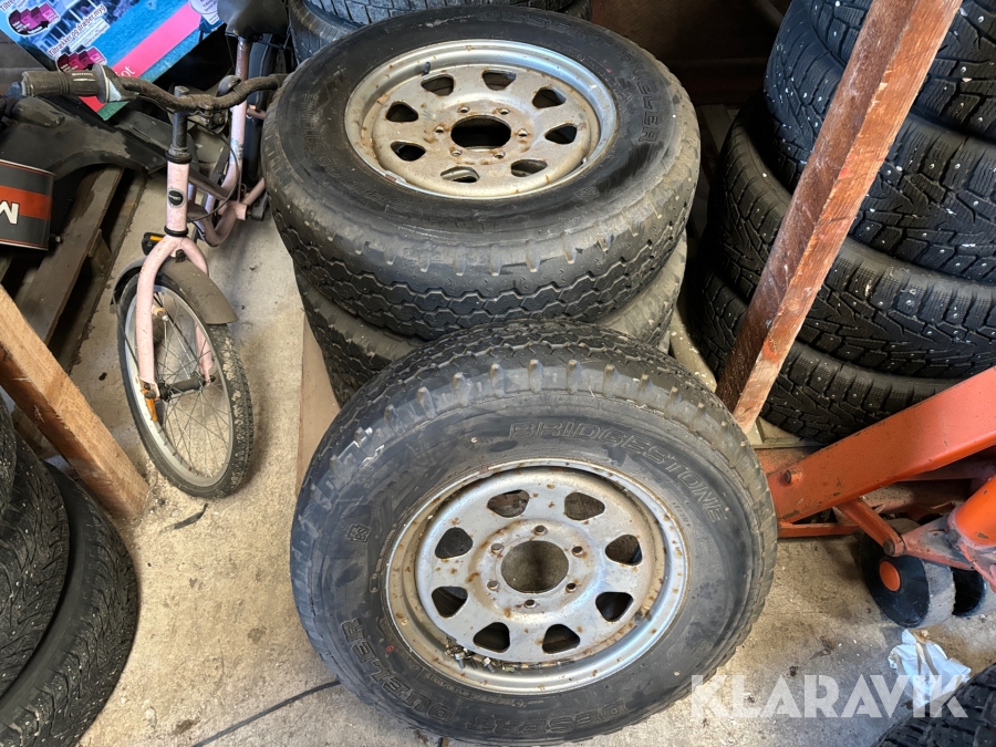 Däck Bridgestone 205/16 4 stycken