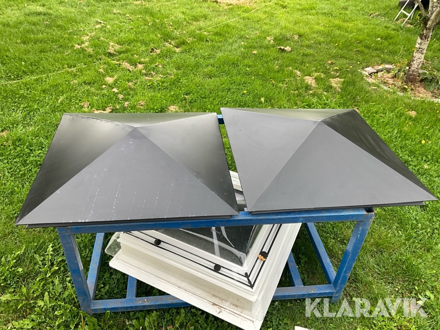 Grindstolpshattar i plåt 695x695mm 2st