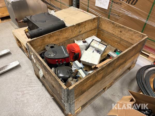 Blandat cirkulationspumpar med tillbehör Grundfors & Wilo Med styrning och värmeväxlare