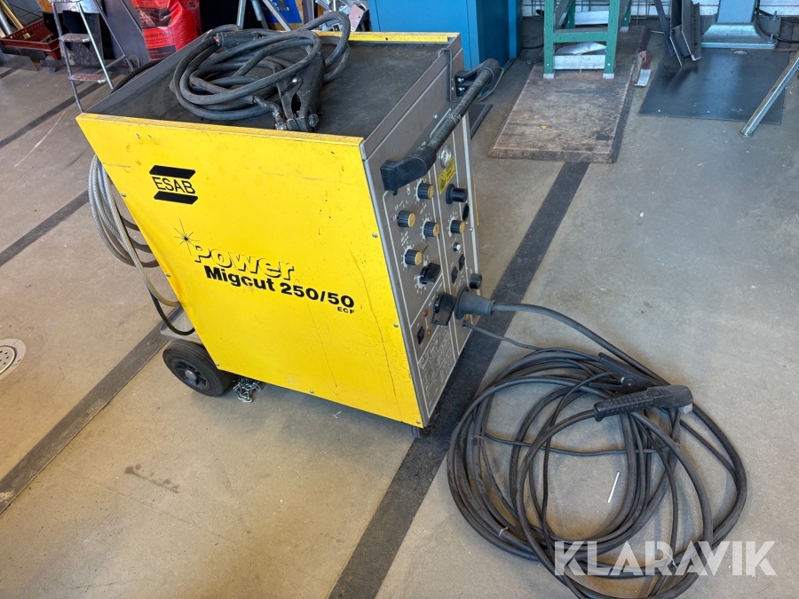 Mig/mag-svets & plasmaskärare ESAB Migcut 250/50 ECF