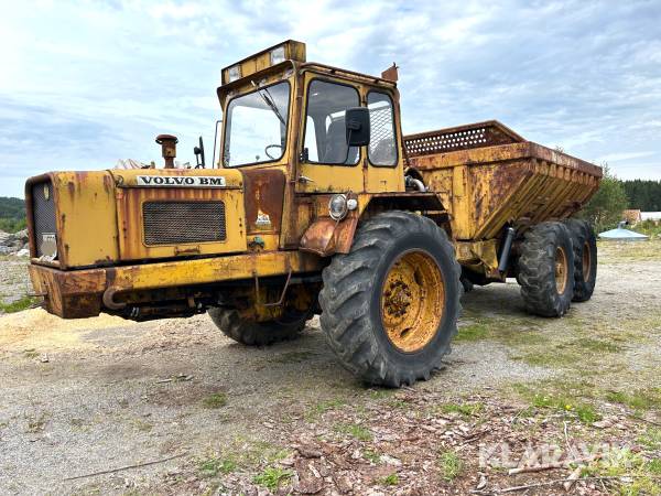 Dumper Volvo BM 860