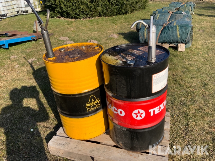 Agrol SHS 46 olja 100 Liter. Texaco 1000 THF olja 150 liter 2St med pump
