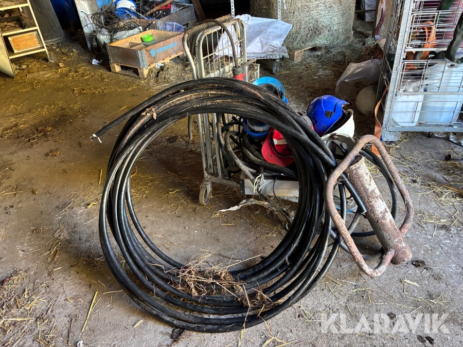 Diverse elkablar / skyddshjälmar / vagn