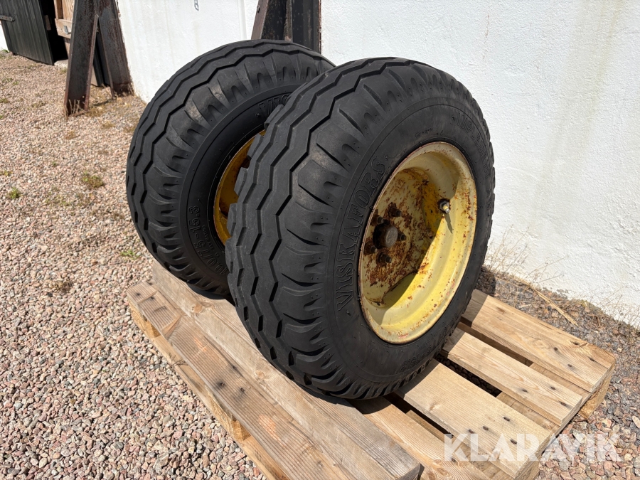 Däck och fälg Viskafors med nav 10.0/75-15,3 2st