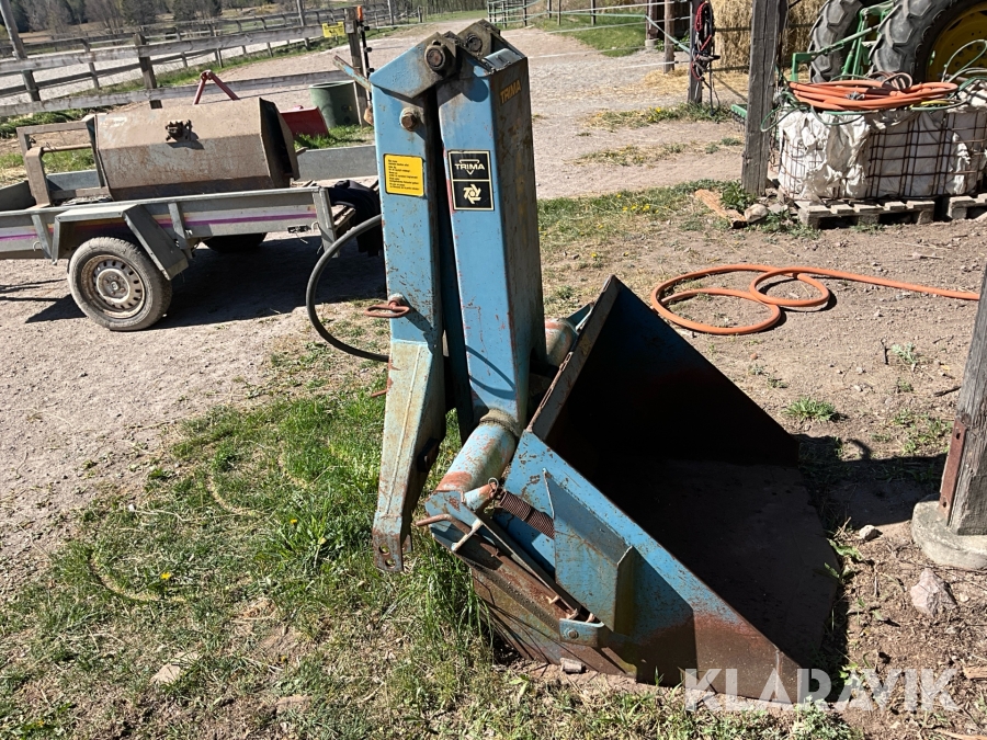 Lastare till trepunkt Trima med skopa, gafflar och gödselgrep