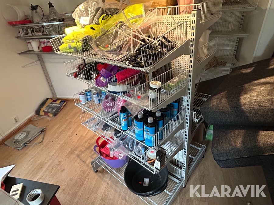 Parti med tillbehör för hästar