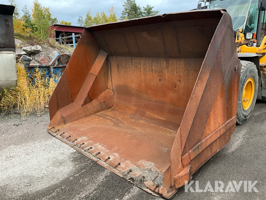Högtippande skopa 8m3 Stora BM