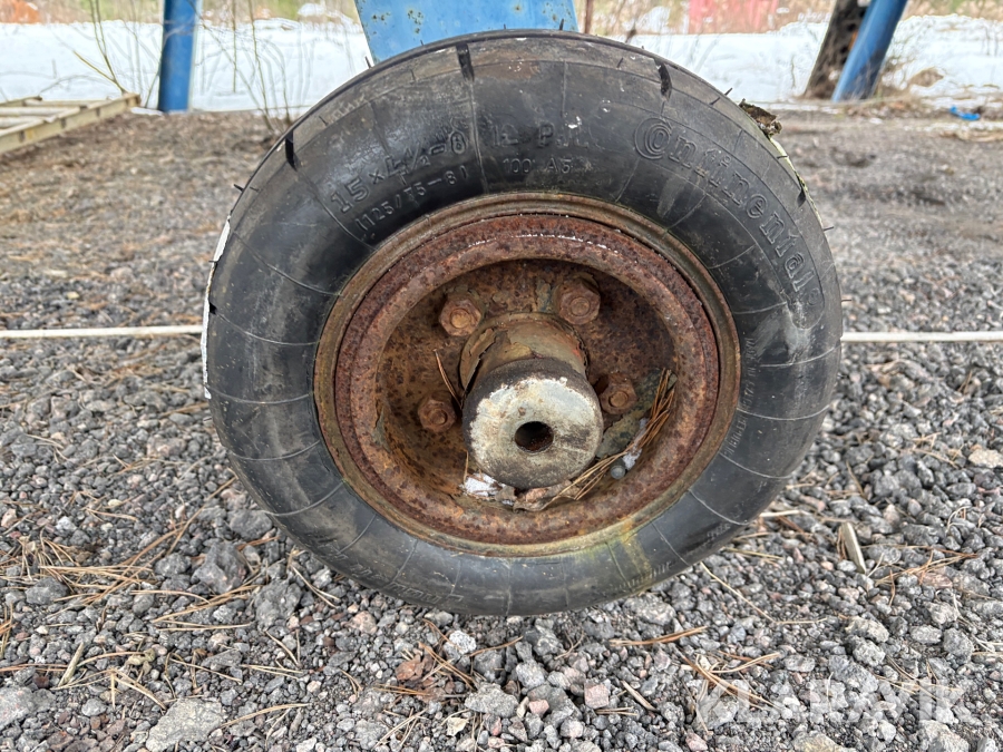 Hjul till Rossö plog med nav