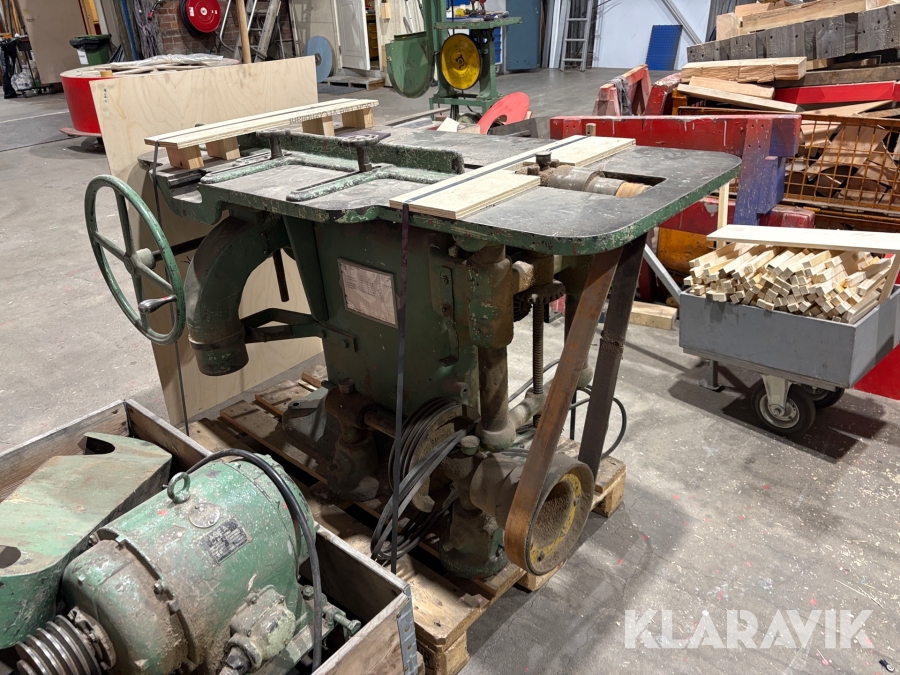 Kärnlådsfräsmaskin Jonsered 20646