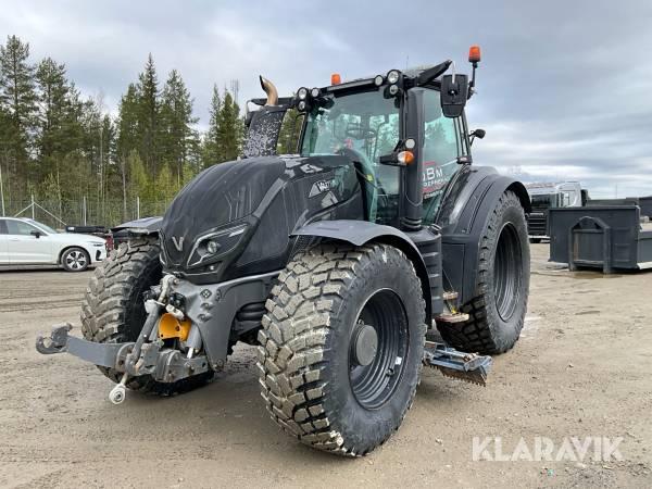 Traktor Valtra T174 unlimited