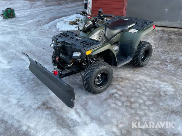 ATV Polaris Sportsman 90 med plogblad och dragkrok