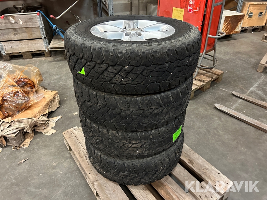 Bildäck Cooper Discoverer S/T Maxx