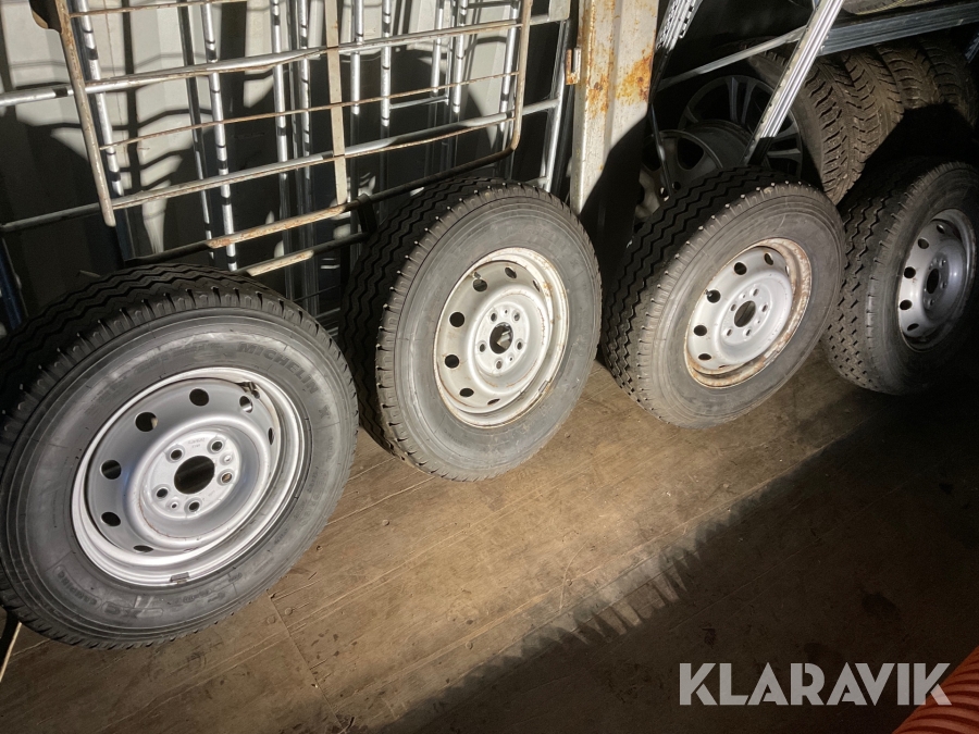 Sommardäck Michelin XC Camping 215/75R16C 4st med fälg