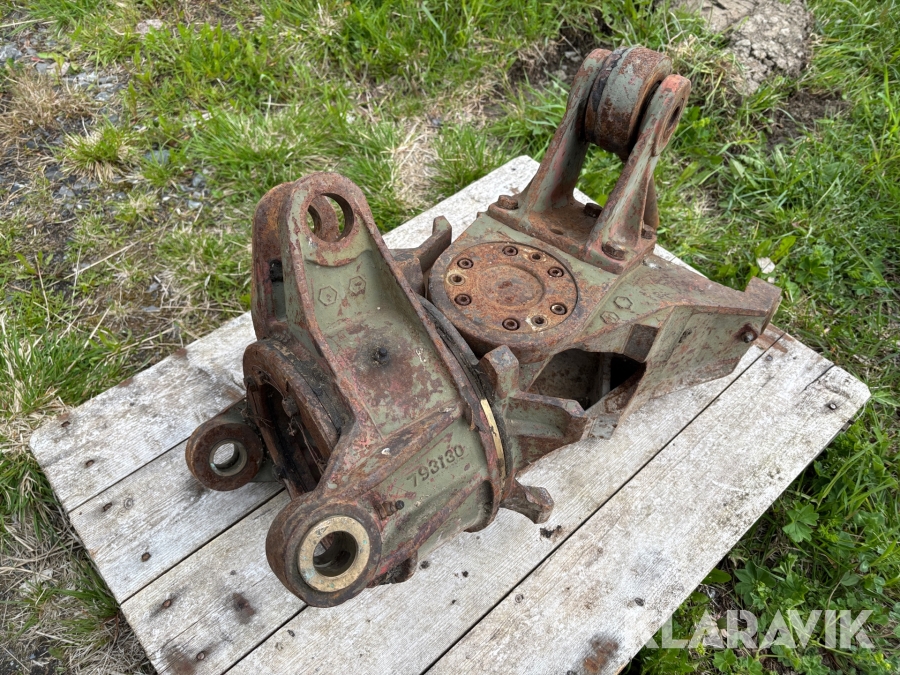 Midja till bandvagn Volvo 202 / BV202