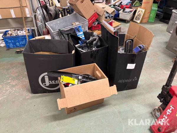 Diverse tillbehör till cykel 4st lådor