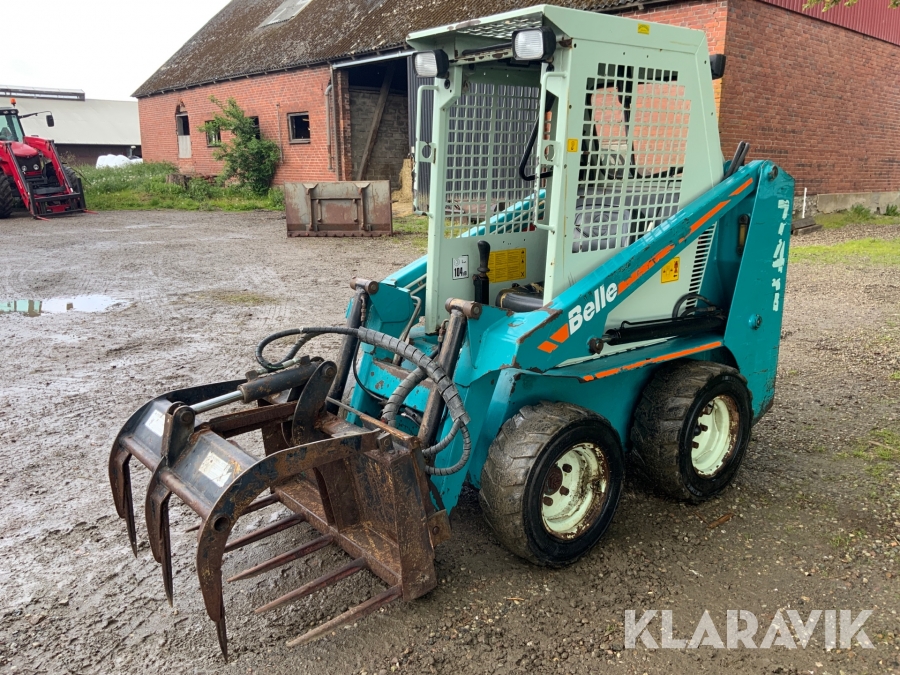 Kompaktlastare Belle 741