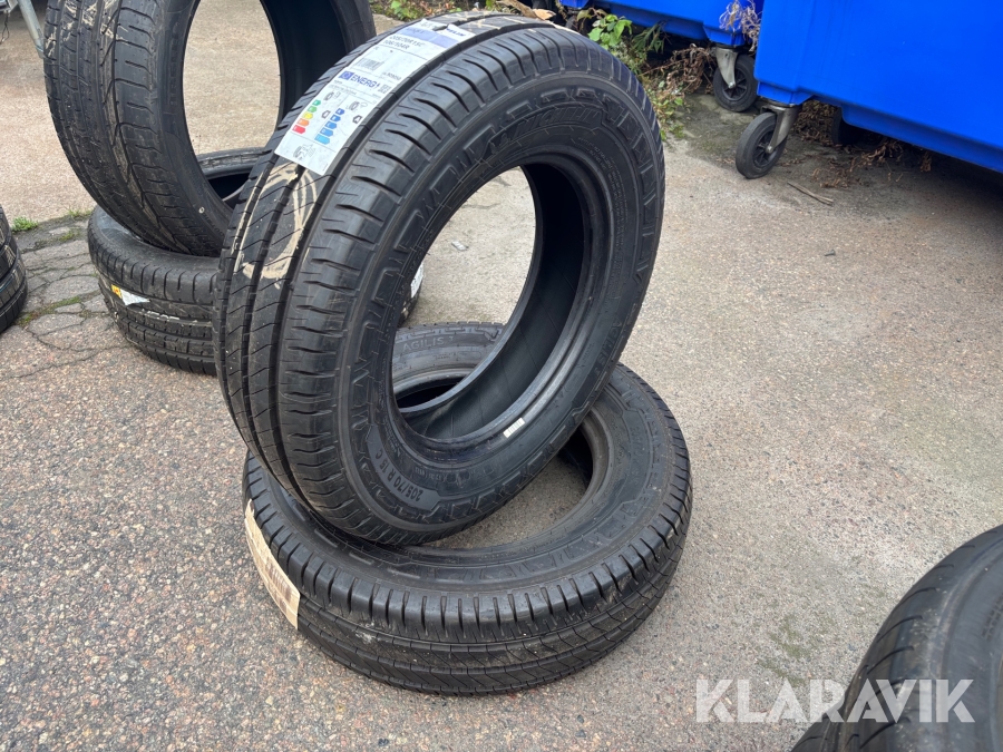 Personbilsdäck Michelin 205/70R15C 2st