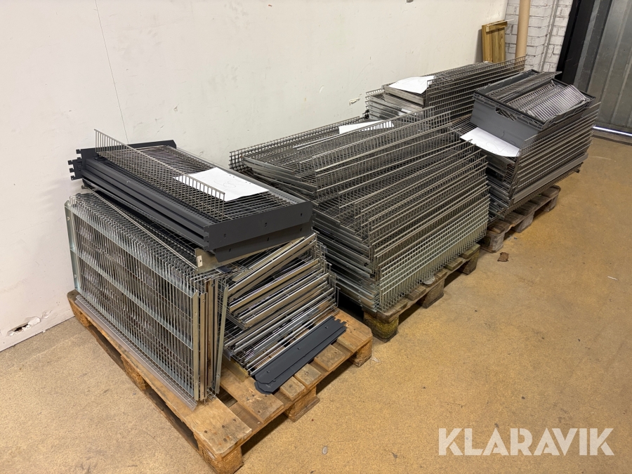 Hyllplan till butiksinredning ca 107st