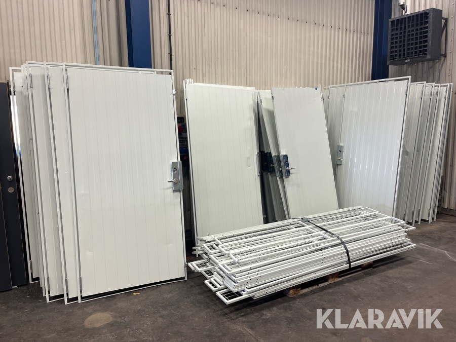 Förrådsdörrar enkel och dubbel 40 st