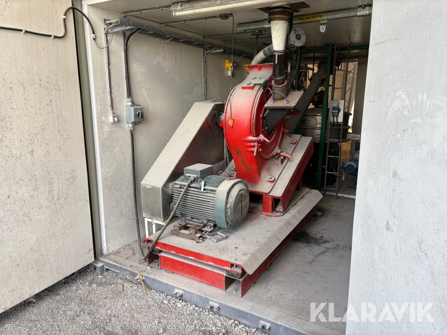 Pinnkvarnsanläggning med sikt i 20 fots container