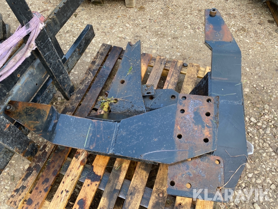 Lastarfästen Deutz 370 trima