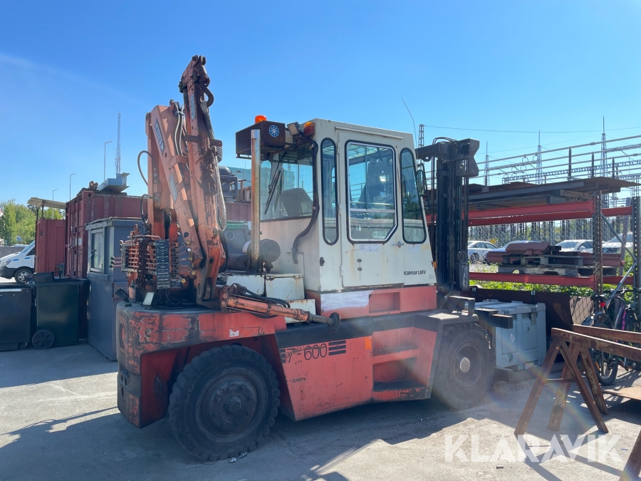 Truck Kalmar DB 7-600 med kran