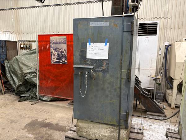 Säkerhetsskåp /materialskåp