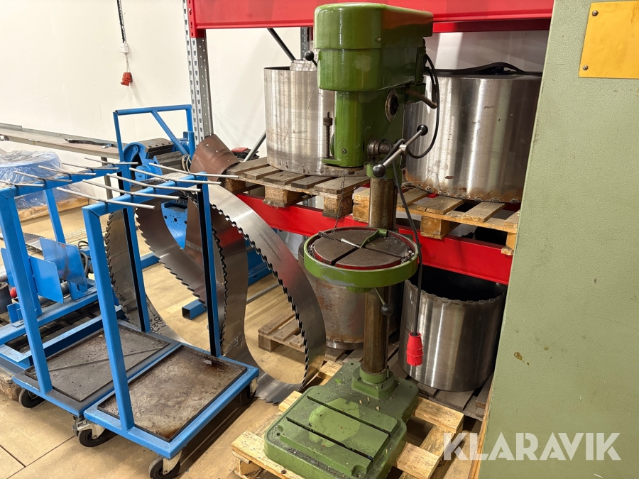 Pelarborr Storm Martens