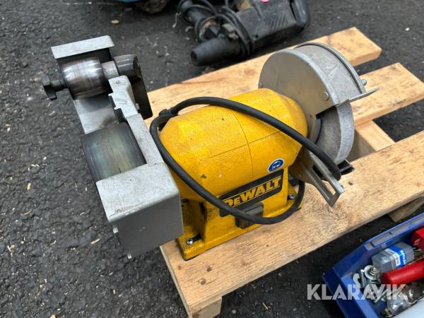 Bänkslipmaskin Dewalt DW753-QS