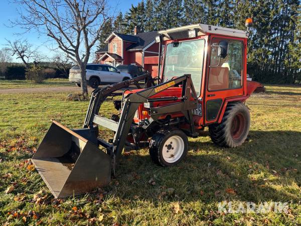 Traktor Hako 2700 DA med redskap och vagn