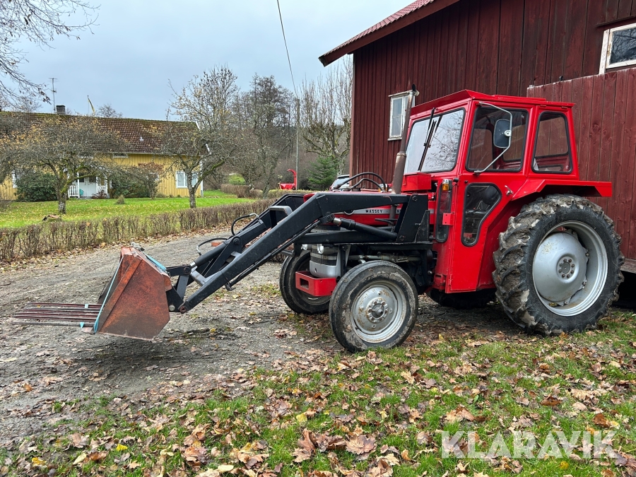 Traktor Massey Ferguson 135