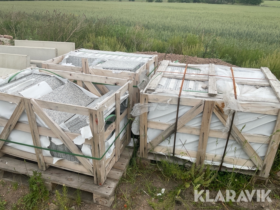 Polerad Granit ca 345st i tre olika storlekar