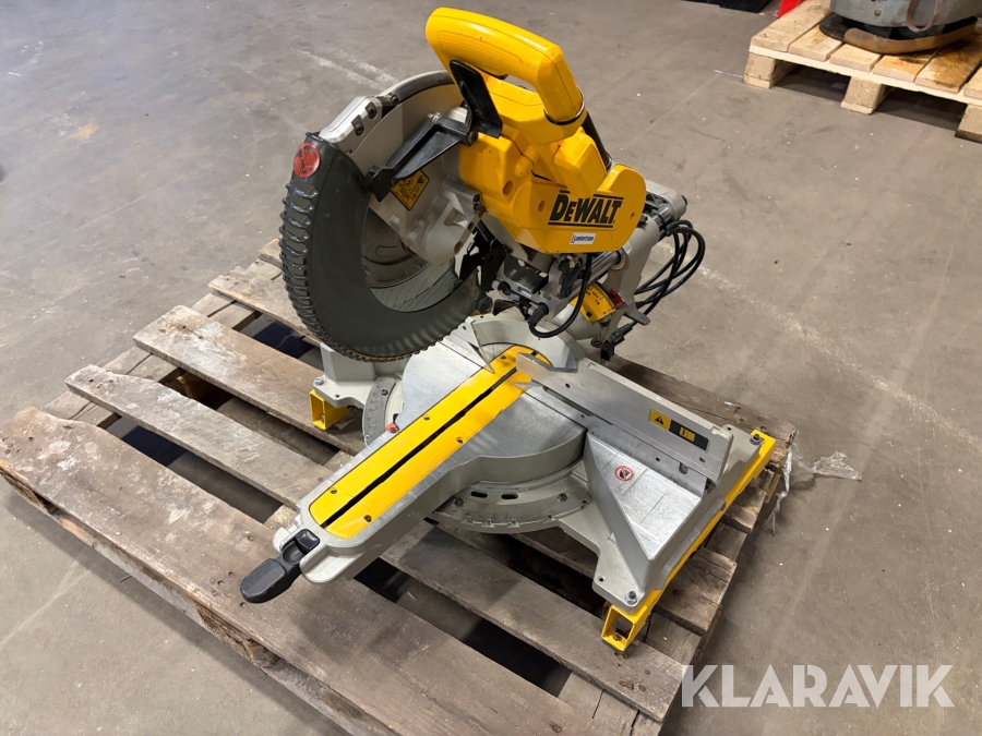 Kap och geringssåg Dewalt DWS 780