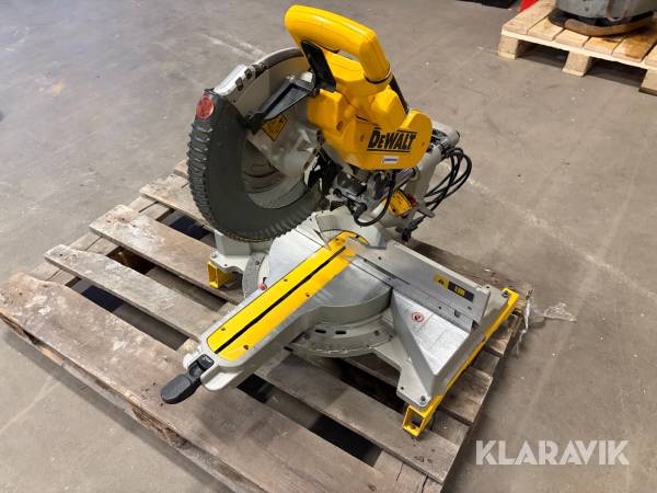Kap och geringssåg Dewalt DWS 780