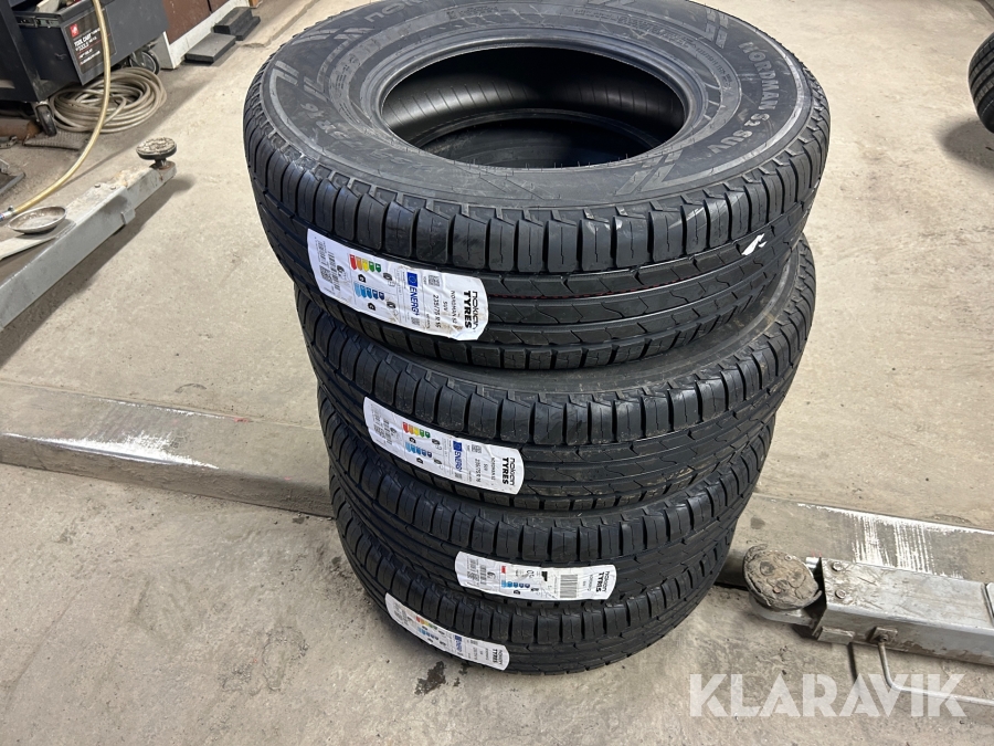 Däck Nokian Nordman S2 SUV 235/75R16 4st