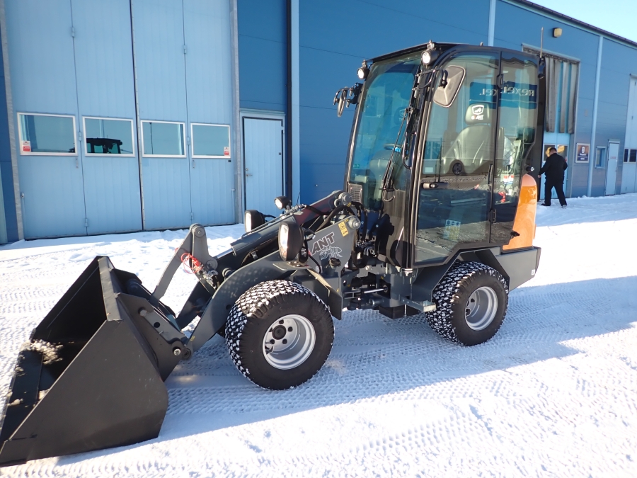 Minilastare / redskapsbärare Giant G1500 X-Tra