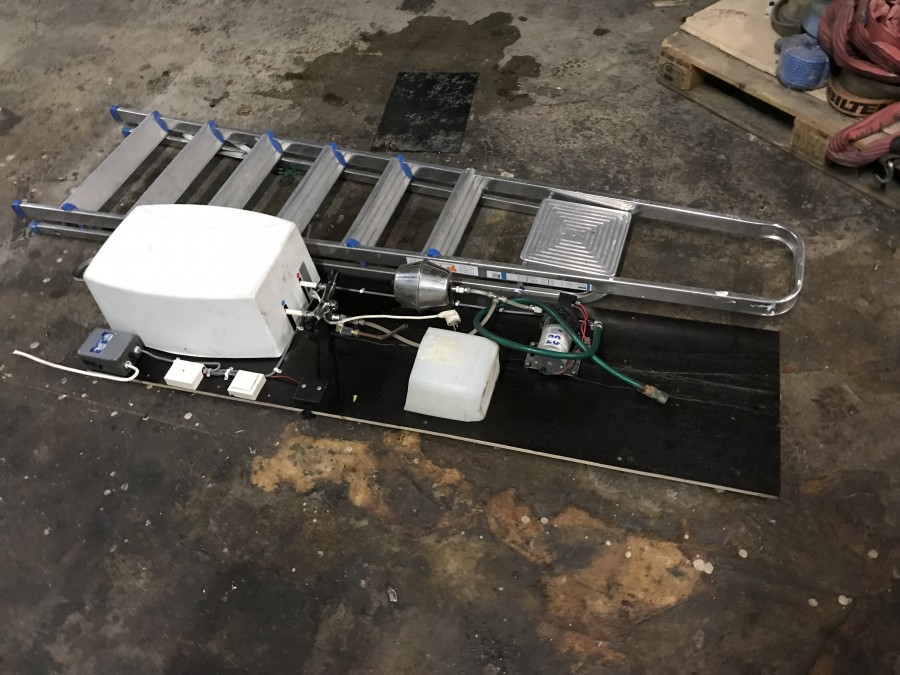 Varmvattenberedare m pump mm