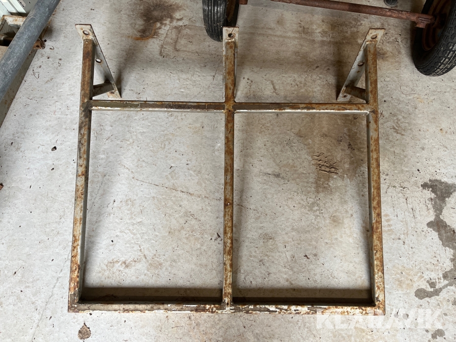 Stomme till skärmtak, Örkelljunga, Klaravik auktioner