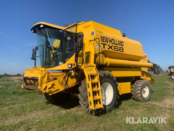 Skördetröska New Holland TX68