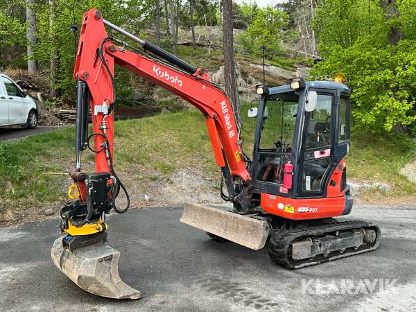 Grävmaskin Kubota U35-3a2 med tiltrotator och skopor