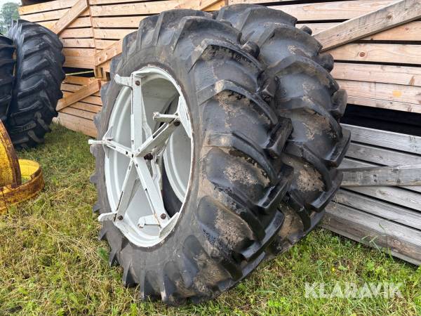 Dubbelmontage Goodyear 16.9-38