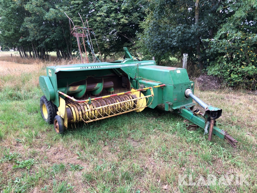 Småbalspress John deere  456 Med balvagn 
