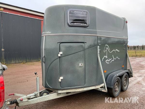 Hästtransport Intra Trailer 3000s