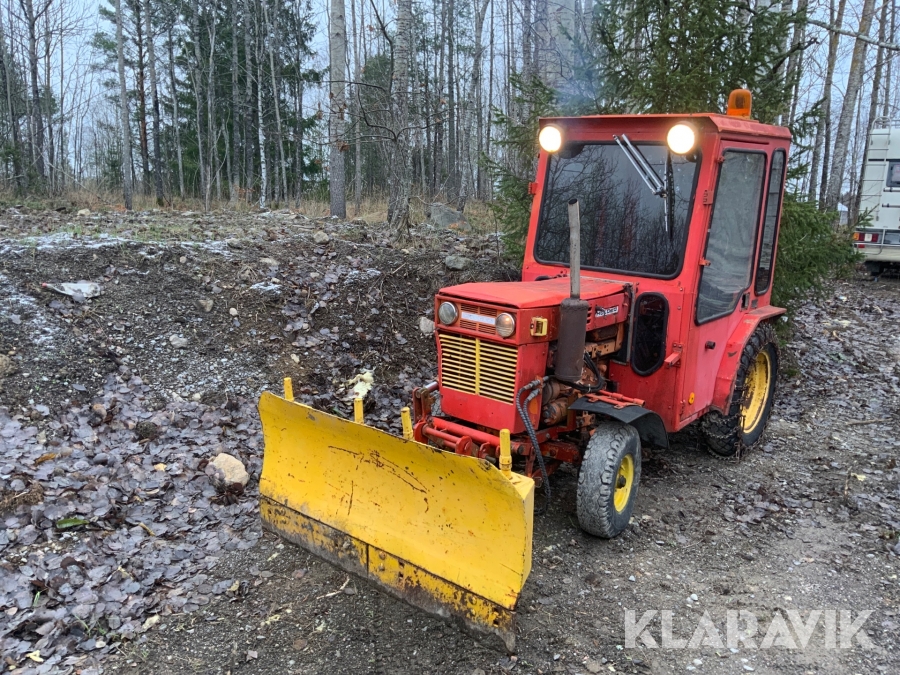 Traktor Holder P60 med snöplog