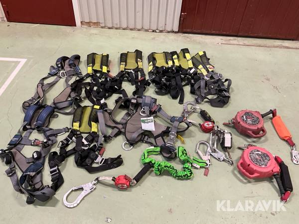 Fallskyddsutrustning Blandade Märken Och Modeller
