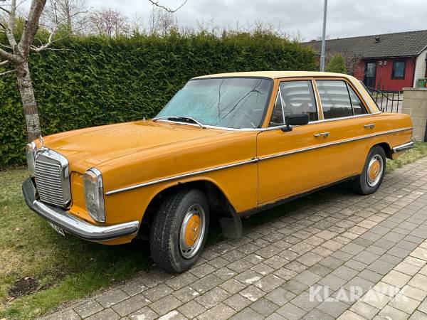 Veteranbil Mercedes-Benz 230